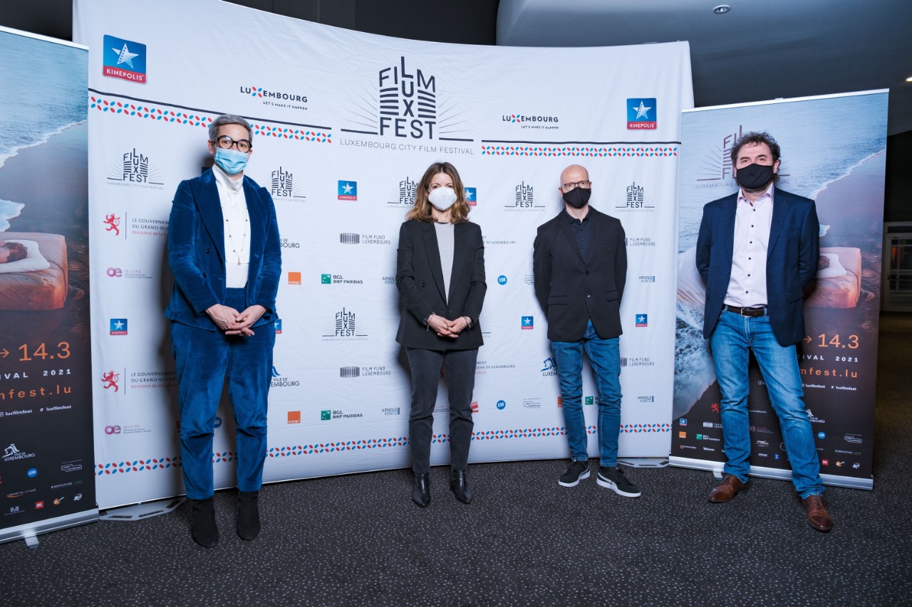 (de g. à d.) Sam Tanson, ministre de la Justice et de la Culture, Amandine Tockert, architecte auprès les l'Administration des bâtiments publics, Frank Murawski, architecte auprès de Christian Bauer & Associés et Jeff Schmit, directeur du Centre pénitentiaire d'Uerschterhaff 